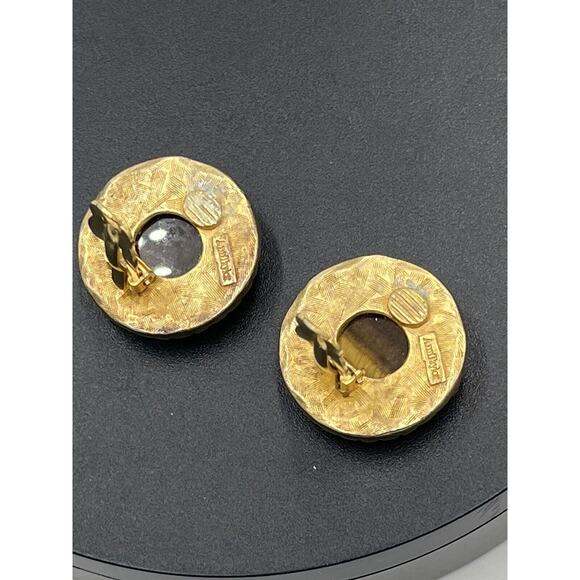 ANN TAYLOR Vintage Gold Tone Glass Tiger Eye Designer Cabochon Clip Earrings - Picture 7 of 10